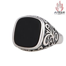 画像1: Antique Jewelry S925 シルバー ヴィンテージ加工 唐草紋 スクエア 黒瑪瑙埋め込み オープンリング メンズ シンプル個性派 (1)