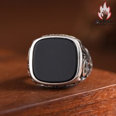 画像7: Antique Jewelry S925 シルバー ヴィンテージ加工 唐草紋 スクエア 黒瑪瑙埋め込み オープンリング メンズ シンプル個性派 (7)
