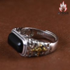 画像6: Antique Jewelry S925 シルバー ヴィンテージ加工 クロス唐草紋 黒オニキス埋め込み メンズリング 個性派デザイン (6)