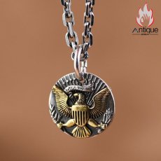 画像7: Antique Jewelry S925 シルバー製 ヴィンテージ仕上げ パンク・ヒップホップスタイル 金色イーグル彫刻 ラウンドプレートペンダント ユニセックスファッション (7)