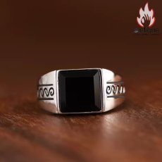 画像3: Antique Jewelry S925 シルバー ヴィンテージ個性デザイン スクエア黒オニキス埋め込み メンズリング シンプルファッション (3)