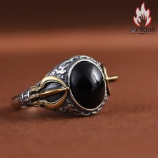 画像3: Antique Jewelry S925 シルバー ヴィンテージ加工 金剛杵モチーフ 黒オニキス埋め込み メンズオープンリング ユニークデザイン (3)