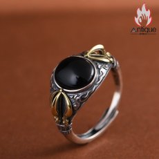 画像4: Antique Jewelry S925 シルバー ヴィンテージ加工 金剛杵モチーフ 黒オニキス埋め込み メンズオープンリング ユニークデザイン (4)