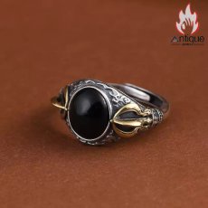画像5: Antique Jewelry S925 シルバー ヴィンテージ加工 金剛杵モチーフ 黒オニキス埋め込み メンズオープンリング ユニークデザイン (5)