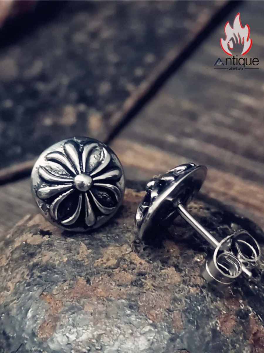 画像4: Antique Jewelry ゴシック風 パンク 十字架と花のボタンイヤリング ヴィンテージ チタンスチール パーソナル ユニークなクールな男性用イヤリング (4)