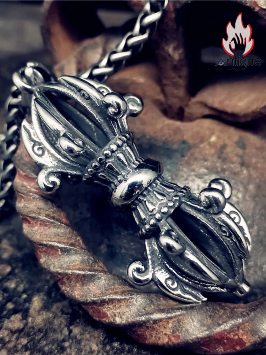 画像2: Antique Jewelry ヴィンテージ雲金剛杵ネックレス 男性用 チタンスチール ハロー パーソナル ペンダント 男女兼用 (2)