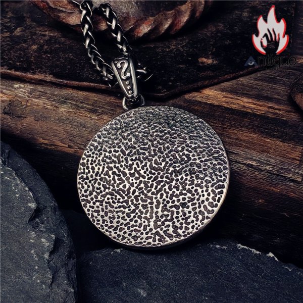 Antique Jewelry アヌビス × ホルスの瞳 レリーフコインネックレス