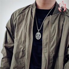 画像5: Antique Jewelry メンズ カエサルスカルペンダント ハンマー仕上げ オリジナルレトロデザイン パンク・ヒップホップ チタンスチール製 (5)