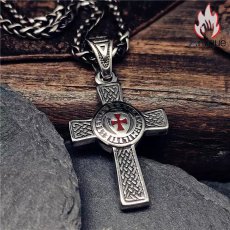 画像2: Antique Jewelry メンズ 聖堂クロスペンダント レトロスタイル 欧米ヒップホップ・ゴシックパンク チタンスチール オリジナル希少デザイン (2)