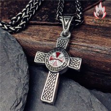 画像3: Antique Jewelry メンズ 聖堂クロスペンダント レトロスタイル 欧米ヒップホップ・ゴシックパンク チタンスチール オリジナル希少デザイン (3)