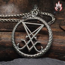 画像4: Antique Jewelry メンズアクセサリー サタン紋章 & ウロボロスペンダント ダークパンクスタイル レトロデザイン チタンスチール製 (4)