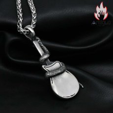 画像4: Antique Jewelry オリジナル 蛇 ベスエレキギター ネックレス ロック チタン鋼 ダーク ヒップホップ ペンダント レトロなアクセサリー (4)
