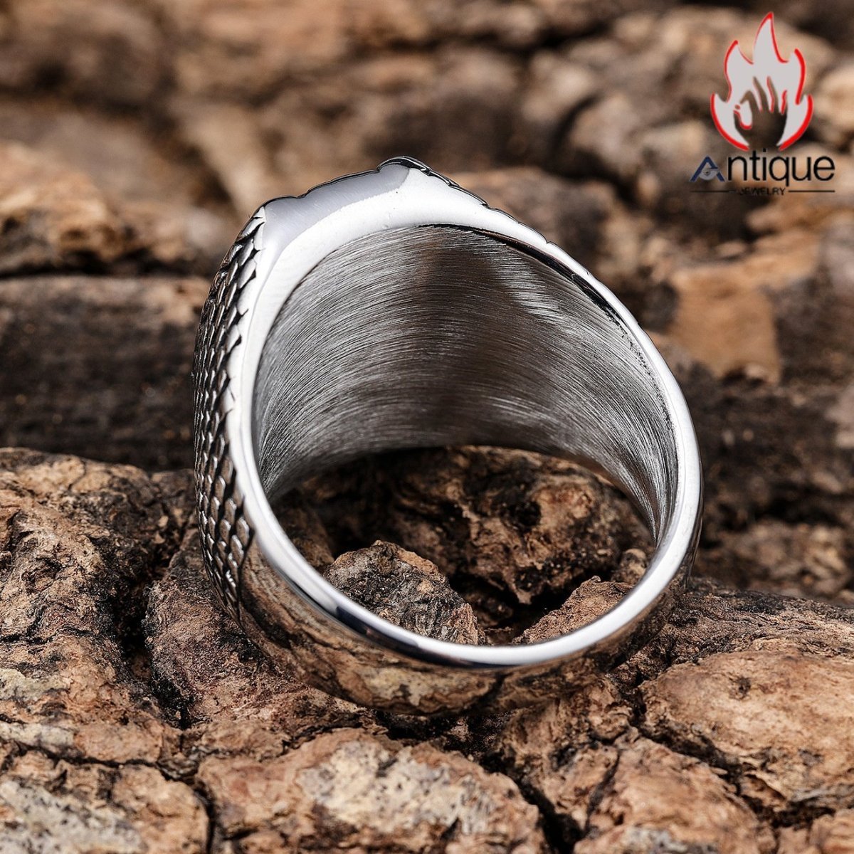 画像4: Antique Jewelry ヴィキングトーテム パンクスタイル ワイドオーバルリング 欧米インス風 タイタニウムスチール メンズ 高級感 コンパスリング (4)