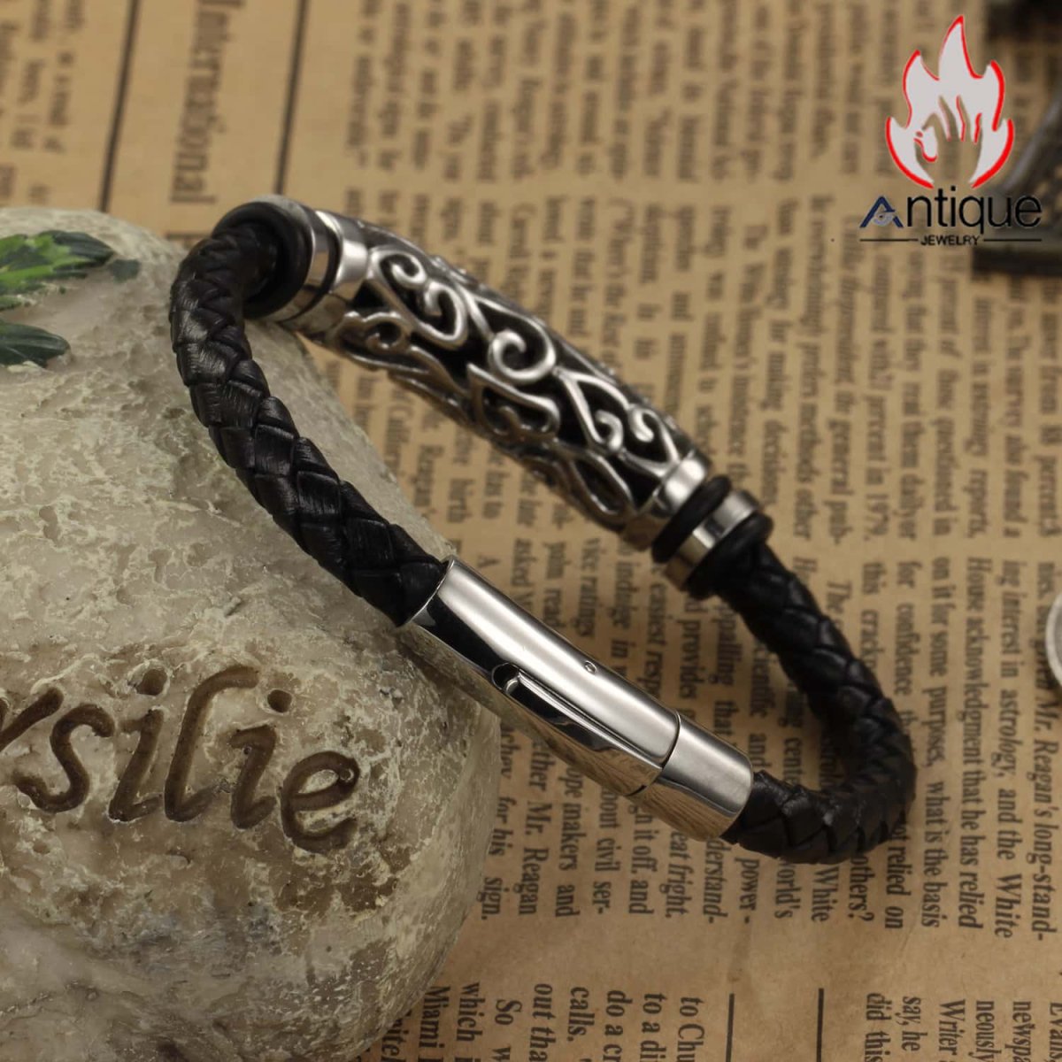 画像5: Antique Jewelry ファッションアクセサリー チタンスチールブレスレット 本革編み込み 高級感 シンプルなメンズジュエリー (5)