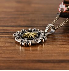 画像7: S925 純銀 ネックレス メンズ 星芒 航海コンパス サンフラワー 両面デザイン ヴィンテージ風 個性的 ニッチデザイン シルクアクセサリー (7)
