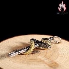 画像6: Antique Jewelry S925 シルバー製 クロスに蛇が纏うペンダント ヴィンテージ ゴシック メンズネックレス (6)