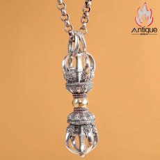 画像2: Antique Jewelry S925 シルバー 精密製作 降魔杵ペンダントネックレス ヴィンテージ加工 ゴールド金剛杵 メンズネックレス (2)