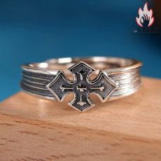 画像2: Antique Jewelry S925 シルバー 精密仕上げ クルセイダークロスリング ユニセックスオープンリング パンク風 (2)