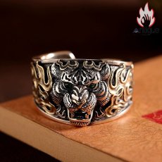 画像2: Antique Jewelry S925 シルバー 精密仕上げ 百獣の王タイガーデザインリング ゴールド焔柄 メンズタイガーヘッドリング (2)