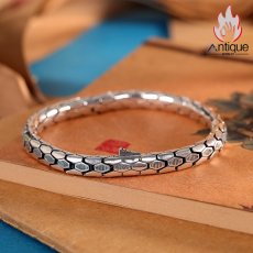 画像2: Antique Jewelry S925 シルバー スネークボーンブレスレット ユニセックス光面デザイン 欧米風パンク調 ギフトに最適 (2)