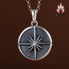 画像3: Antique Jewelry S925 シルバー 円盤コンパス 八芒星ペンダント 十字星芒太陽図案 ヴィンテージ風 ユニセックス (3)
