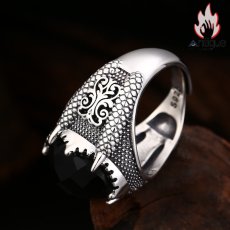 画像5: Antique Jewelry S925 純シルバー 龍鱗＆龍爪彫刻 メンズ指輪 分厚い重厚感 多面カットブラックジルコニア レトロ ゴシックスタイル アクセサリー (5)
