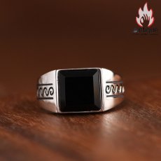 画像3: Antique Jewelry モダンシンプル メンズリング S925 シルバー 角型透かし彫り 光沢仕上げ ブラックオニキス アクセサリー (3)
