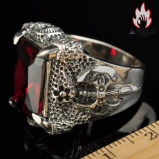 画像5: Antique Jewelry 伝統的なデザインがカッコいい！シルバー製のドラゴンクロー&バトルアックス、グレナデンストーンが施されたヴィンテージな男性用食指リング！S925銀製、おしゃれなシルバーアクセサリー (5)