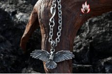 画像11: Antique Jewelry メンズアーティスティックネックレス/フェザーペンダント/文芸的/チタンスチール製/レトロなデザイン (11)