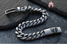 画像11: Antique Jewelry 香水スカルブレスレット メンズ チタン鋼バングル ユニークなレトロデザインの手飾り (11)