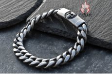 画像6: Antique Jewelry 香水スカルブレスレット メンズ チタン鋼バングル ユニークなレトロデザインの手飾り (6)
