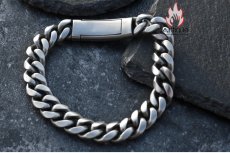 画像8: Antique Jewelry 香水スカルブレスレット メンズ チタン鋼バングル ユニークなレトロデザインの手飾り (8)