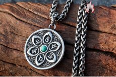 画像11: Antique Jewelry メンズネックレス レトロデザイン 両面彫り 蓮花 & 六字真言 チタンスチールペンダント (11)