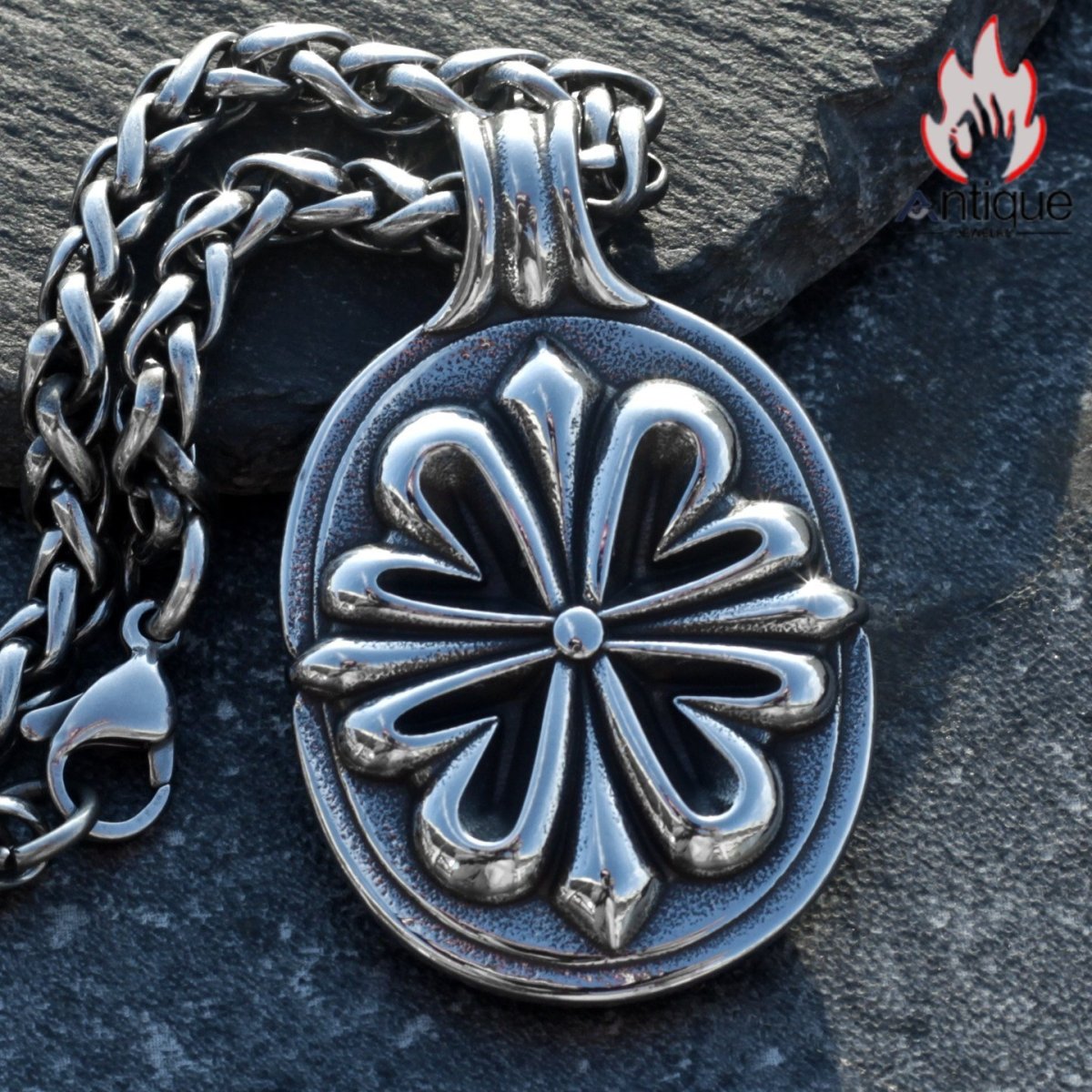 画像2: Antique Jewelry メンズ クロスネックレス ヒップホップ & 欧米風 チタンスチールペンダント レトロ 万能使い (2)