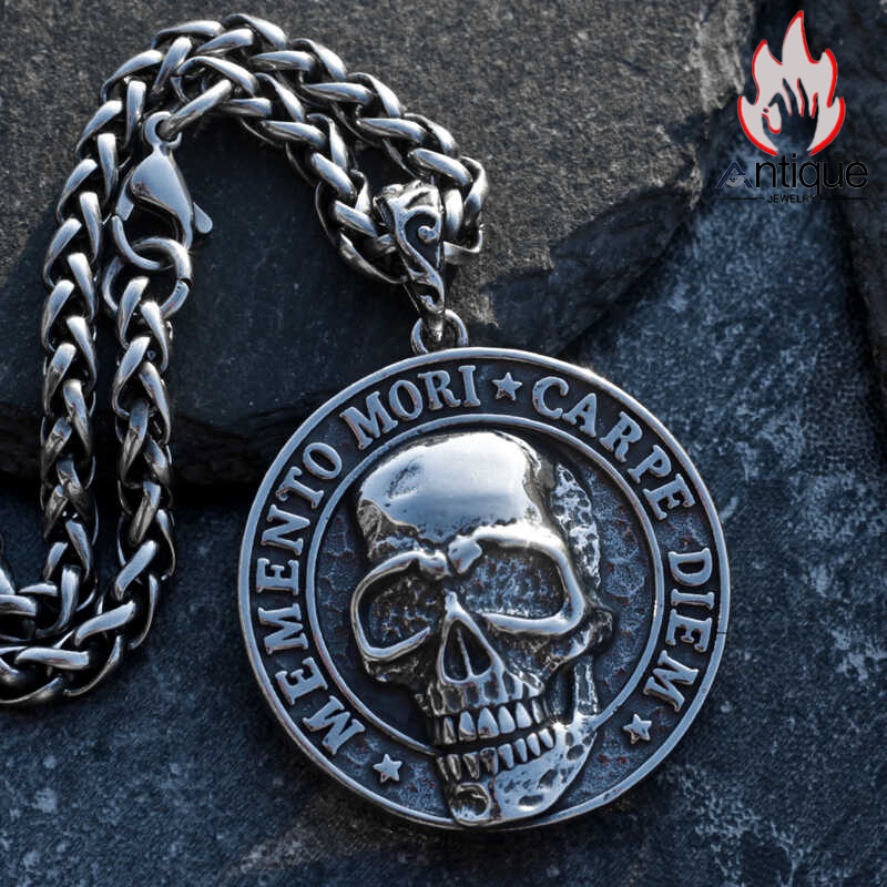 バイカースカルペンダントネックレス｜トレンド欧風 × 個性的チェーン、ヴィンテージチタン鋼で魅せる極上アクセサリー